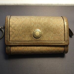Signature Coach Wallet